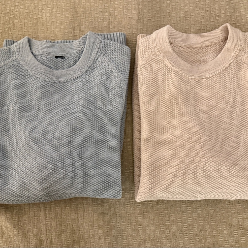 Luluelemon Men's Textured Knit Crewneck Sweaters in Blue and Cream